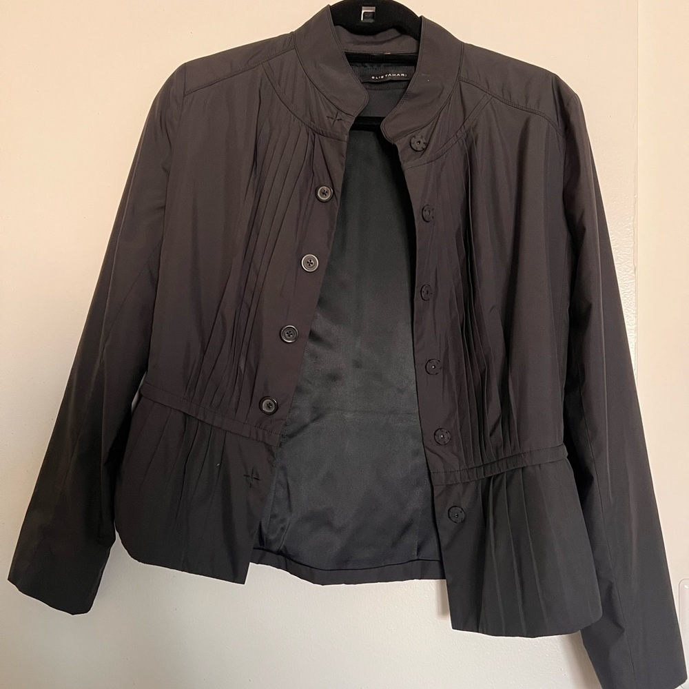 Elie Tahari Pleated Cropped jacket size s